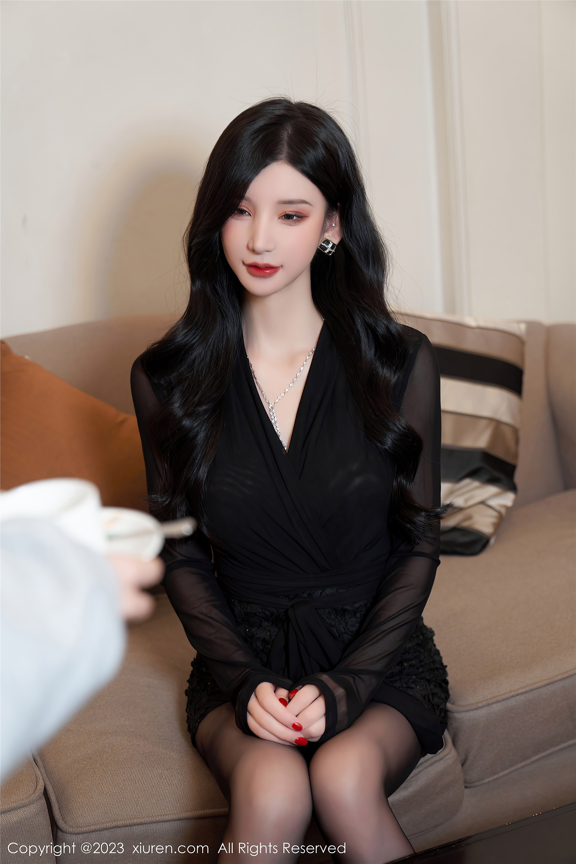 XiuRen秀人网  2023.06.02 NO.6853 周于希Sally 香港心愿旅拍